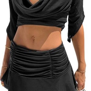 bRAND NEW never worn black skirt